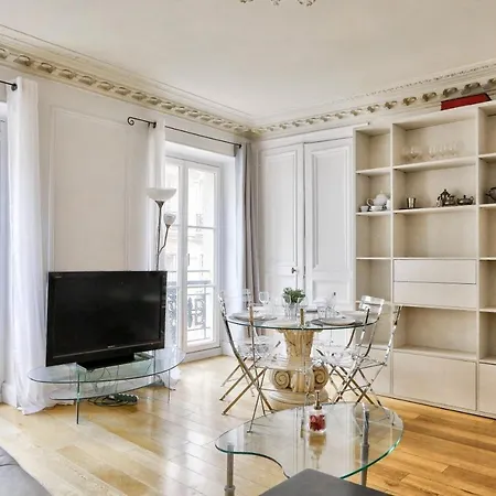 Quartier Champs-elysees 3 * Paris