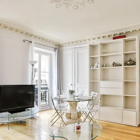 Quartier Champs-elysees 3 Apartamento *